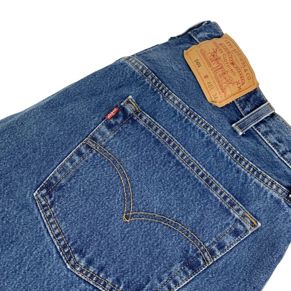 Men’s Levi’s 501 Denim Button Fly Jeans Medium Wash Size 40”X34” Great Condition